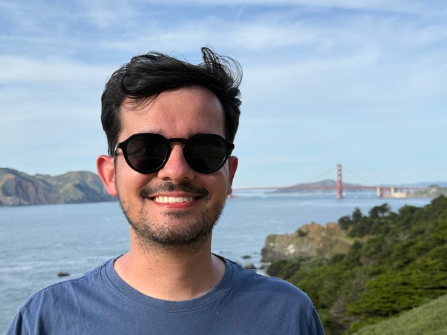 Professional Male seeks a single or double room Main Photo