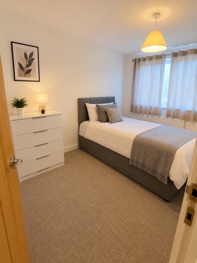 One Double bed room in share house Main Photo