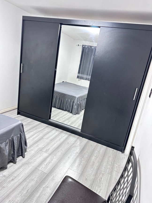 Self contained one bedroom flat in Tilbury  Main Photo