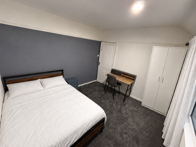 Rooms available - All Bills Included 😁 Main Photo
