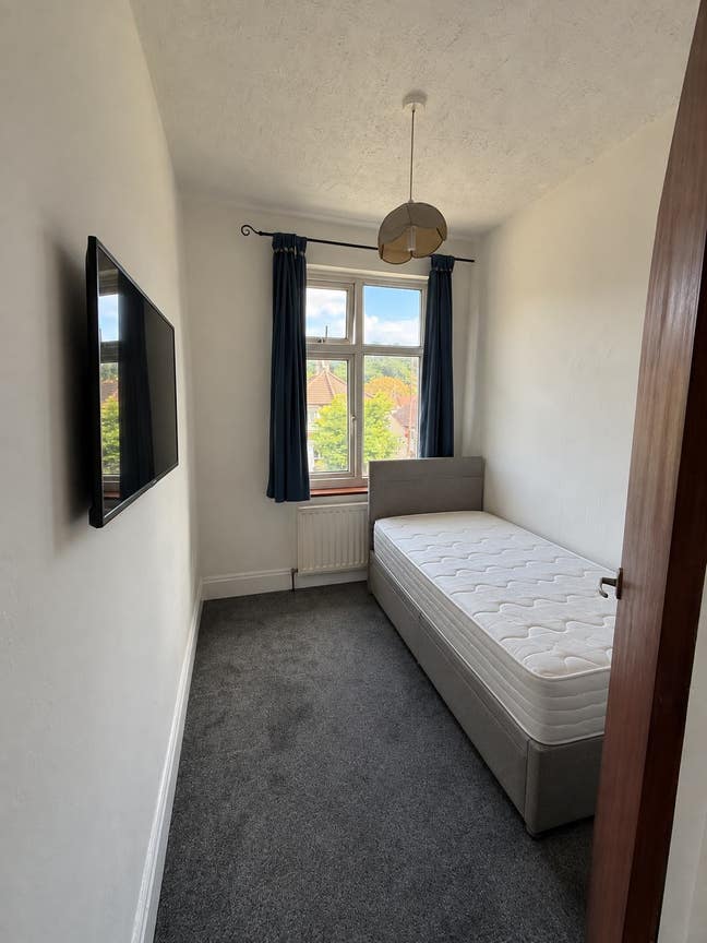 Brand New Single Room | All Bills Included Main Photo
