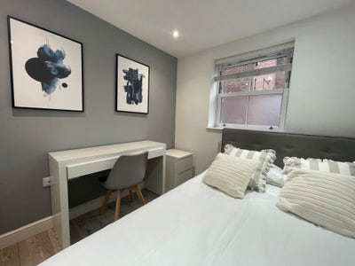 ✨ Spacious Ensuite Double Room – City Centre Locat Main Photo