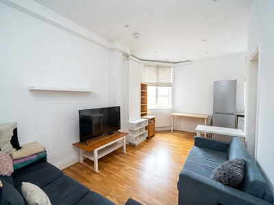 A beautiful 1 bedroom property in Holloway N7 Main Photo