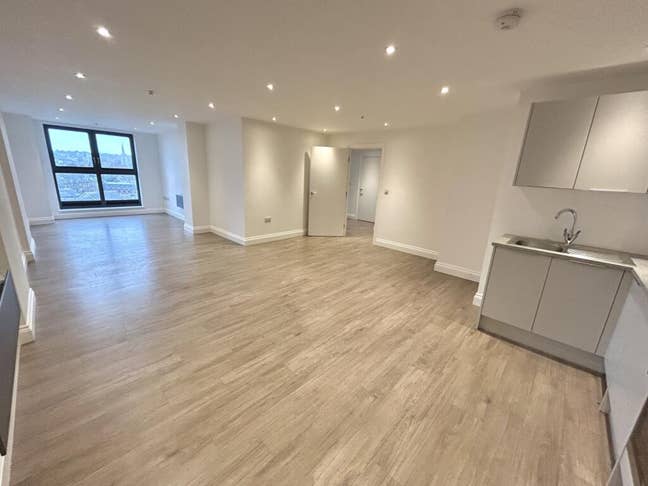 ⭐Huge 2Bed–the Winerack–Waterfront–Parking⭐ Main Photo