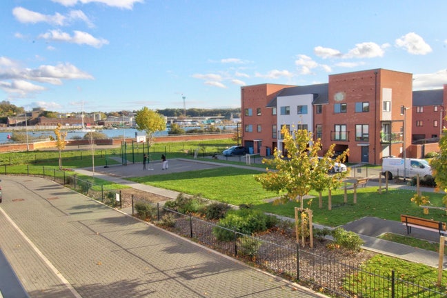 New Build on the Marina  Main Photo