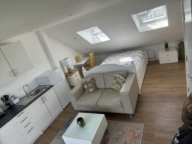 Loft studio apartment for let @ Gants Hill  Main Photo