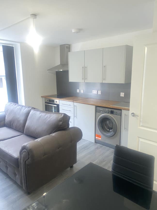 1 Bedroom property with water and internet inc Main Photo