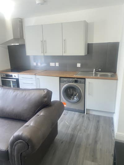 1 Bedroom property with water and internet inc Main Photo