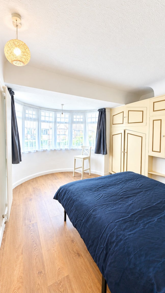 🏡 Spacious Double room  | &pound;850 PCM | Bills Inc Main Photo