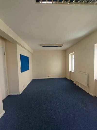 Double room in shared accommodation, Streatham Main Photo