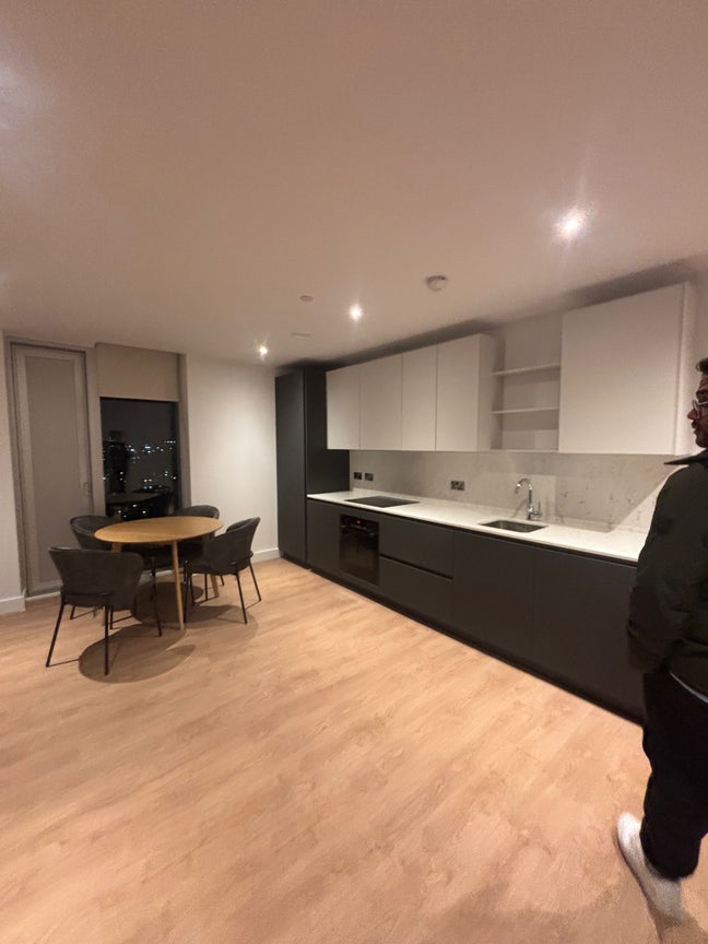 Room for Rent M4 - NOV MOVE IN Main Photo