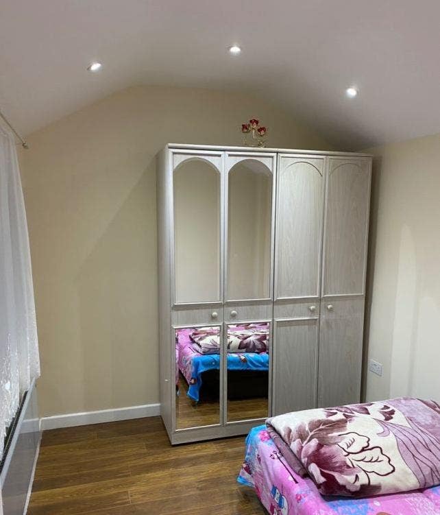 Studio Flat to Rent – Yeading, Hayes UB4 9BZ Main Photo