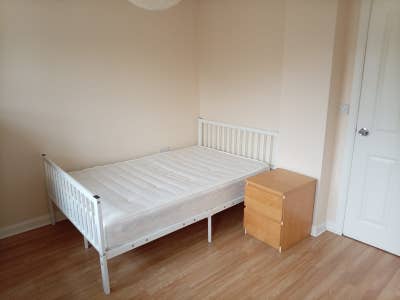 Double Top Floor Room to Rent in Daventry Main Photo