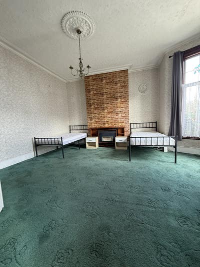 Large double room to let Goodmayes  Main Photo