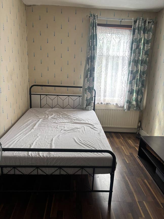 Double bedroom Main Photo