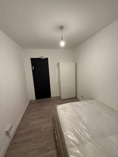 Furnished Room to Rent – Finchley (N3) Main Photo