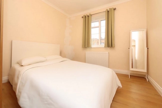 Bright double room in Maida Vale- Great Location Main Photo