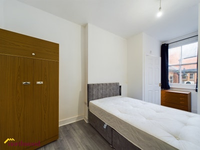 Double room with en-suite. Main Photo
