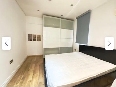 One bedroom ground floor flat in Edgware HA8 Main Photo