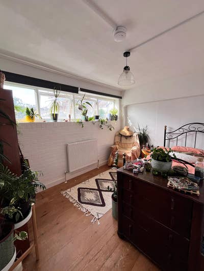 Double bedroom in a shared flat  Main Photo