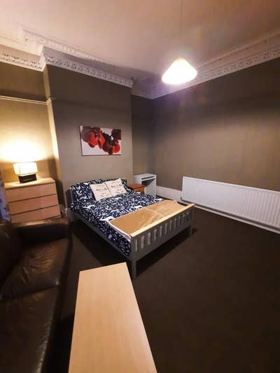 Double Room (Next to Bus Terminal) Main Photo