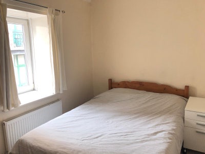 Large Bedroom for rent  Main Photo
