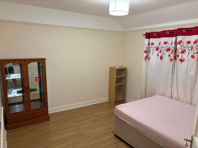 Double room available immediately  Main Photo