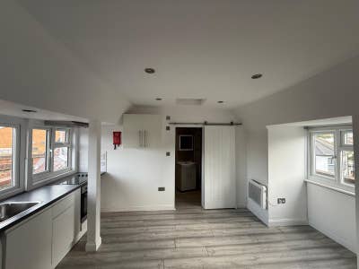 Studio flat Enfield  Main Photo