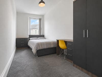Double Rooms Available - Central Location🤩 Main Photo