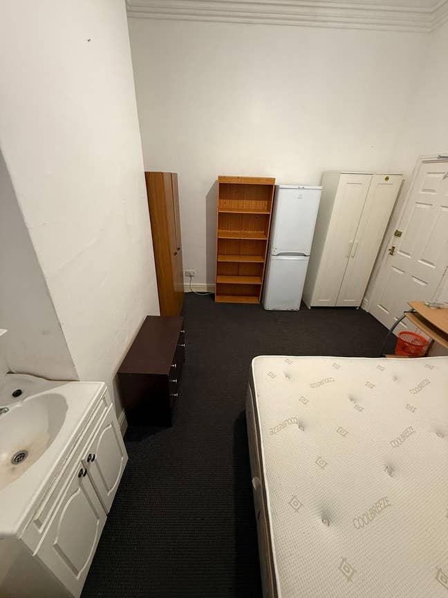 Double Rooms for Rent Main Photo