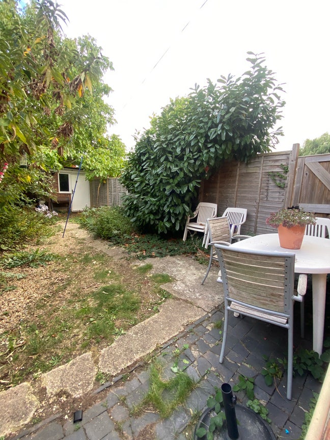 Double room in friendly house share in cowley Main Photo