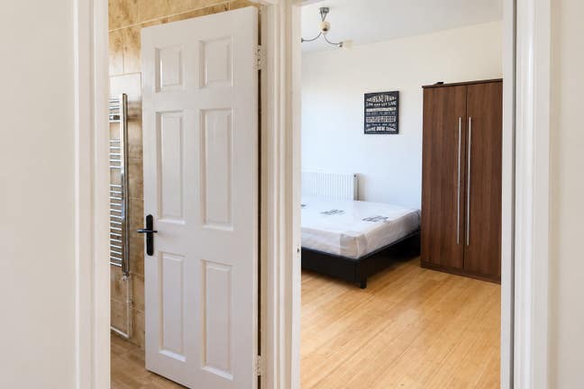 Large Double SW15 | Bills Included | &pound;800 Main Photo