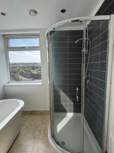 Double room with private bathroom-12min🚶highstreet Main Photo