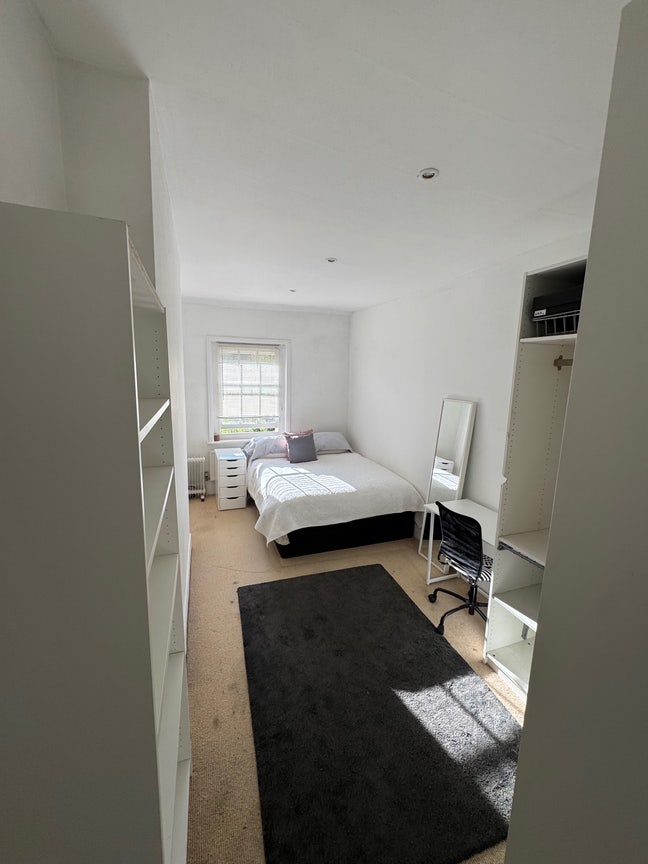 1 Double Room to Rent in a house in Warlingham  Main Photo