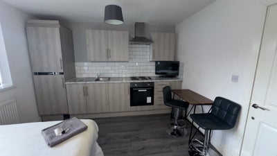 Rooms in Cranmore Solihull all bills included. Main Photo