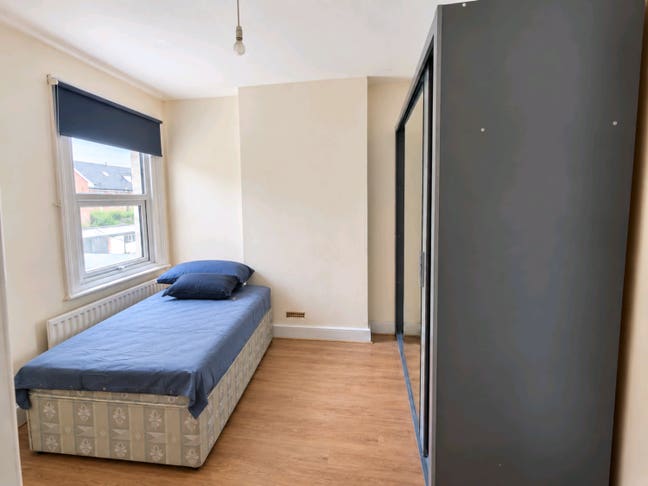 🏠 Furnished Single Room to Rent Frimley,Camberly Main Photo