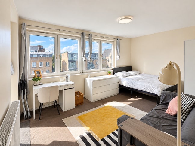 Awesome room in Hoxton - islington  Main Photo