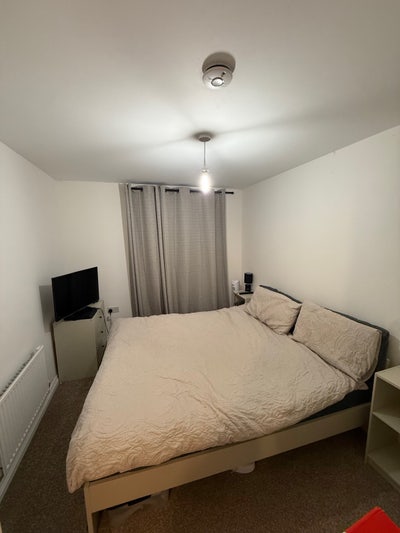 Double room with en suite  Main Photo