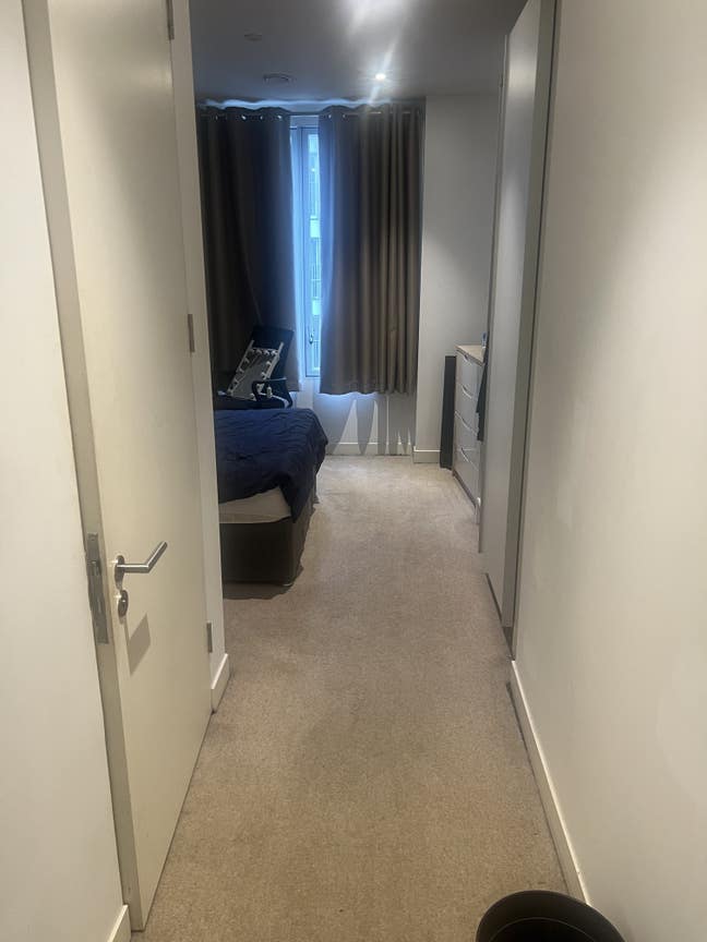 Furnished En-Suite Room | North Acton | &pound;1,200 pcm Main Photo