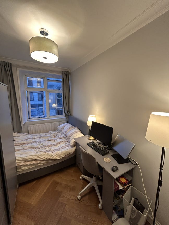Bright Double Room - Stylish Mansion Block SW6 Main Photo