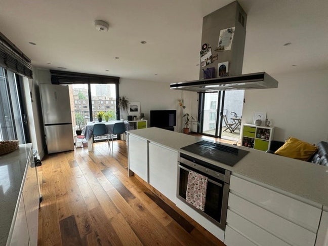 Urgent❗️Double room in 3 bedroom flat in Angel  Main Photo