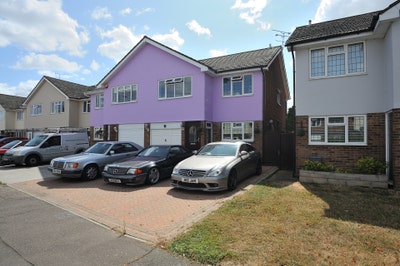 Comfortable double, large quiet 4 bed semi Main Photo
