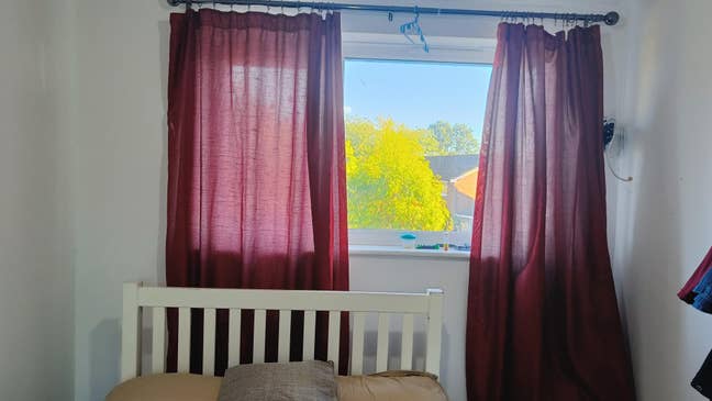 Room in a quiet house - Burgess Hill Main Photo