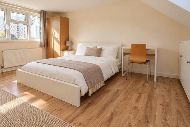 🌇 3 Rooms • Garden • Crossharbour --Docklands Main Photo