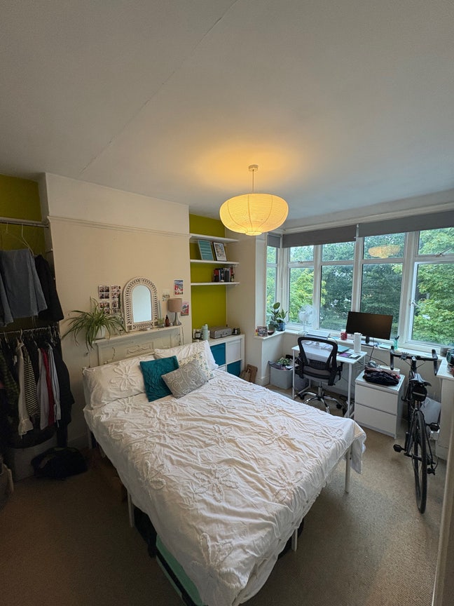 Double bed in Tooting, 31st Oct/ 1st Nov  Main Photo