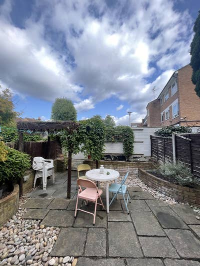 1 bedroom available in Stoke Newington/Clapton Main Photo
