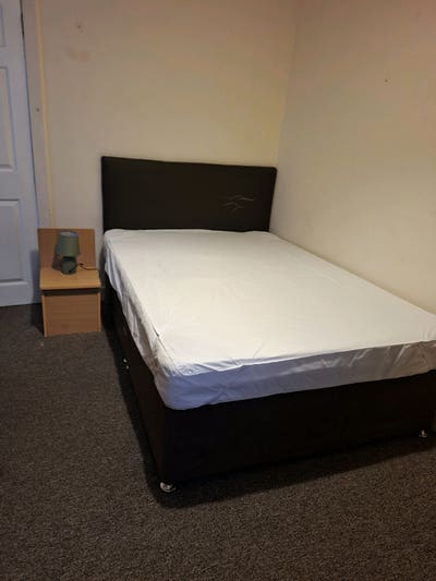 A double room for rent Main Photo