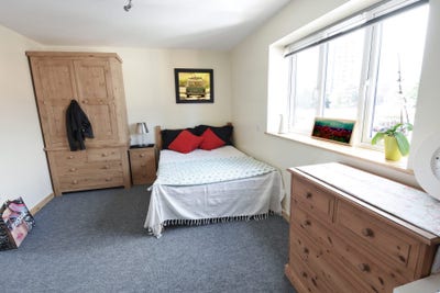 1 En-Suite Large Double Room Avail – All Bills Inc Main Photo
