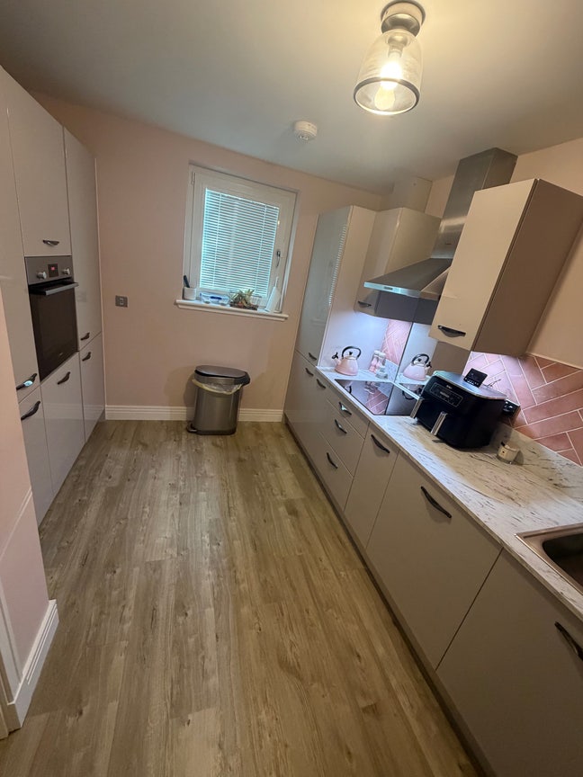 Double room in leith  Main Photo