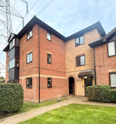 Modern spacious 1 bed flat Main Photo